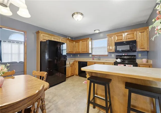 4th image of 309 E Phillips St, Odessa, MO 64076 | MLS# 2634577