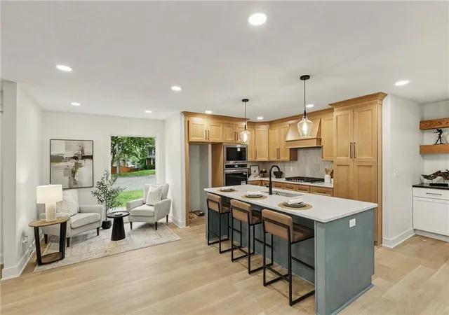 5th image of 13303 W 105Th St, Lenexa, KS 66215 | MLS# 2634586