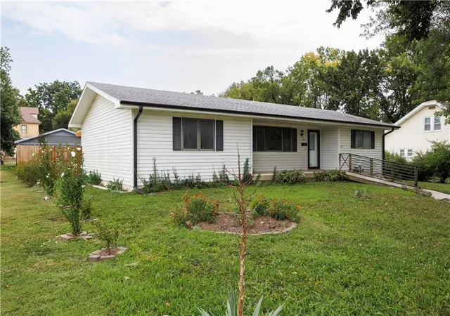 Photo 4 of Sale Pending at 324 N 8th Street, Fredonia, KS 66736 | MLS# 2634592 | Listing updated on 2026-09-08