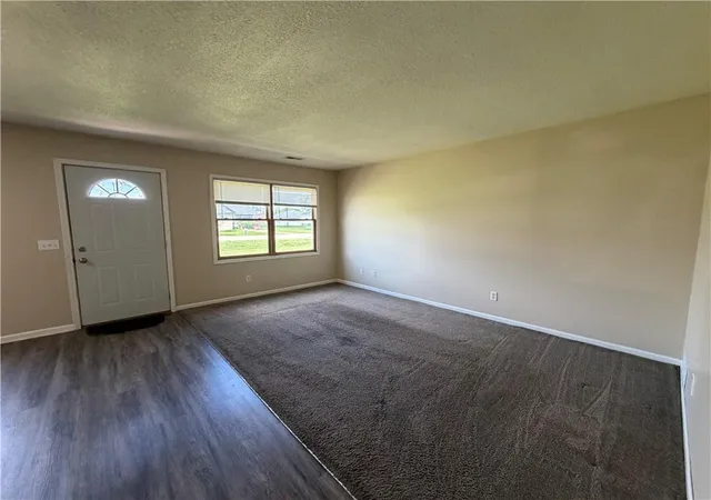 3rd image of 1204/1206 Vermont St, Elwood, KS 66024 | MLS# 2634595