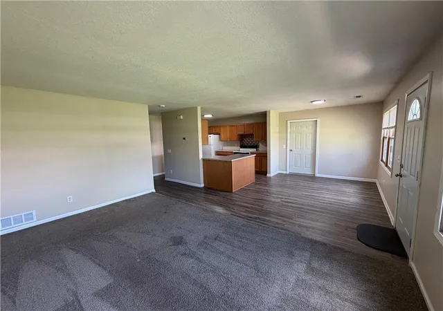 4th image of 1204/1206 Vermont St, Elwood, KS 66024 | MLS# 2634595