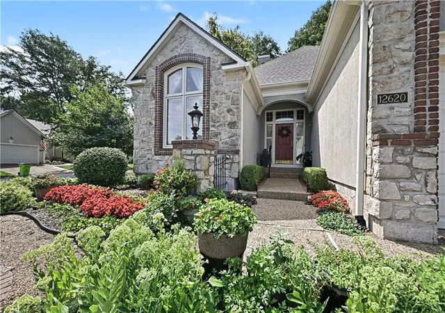 Photo 3 of Sale Pending at 12620 Cedar St, Leawood, KS 66209 | MLS# 2634598 | Listing updated on 2026-08-16