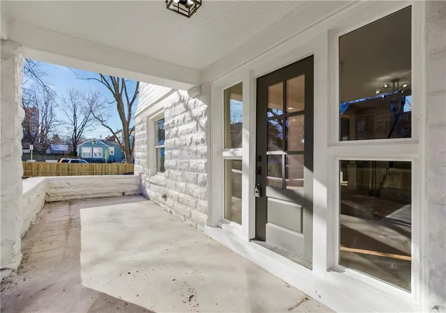 Photo 3 of Single family home for sale at 3312 Holmes St, Kansas City, MO 64109 | MLS# 2634606 | Listing updated on 2026-09-12