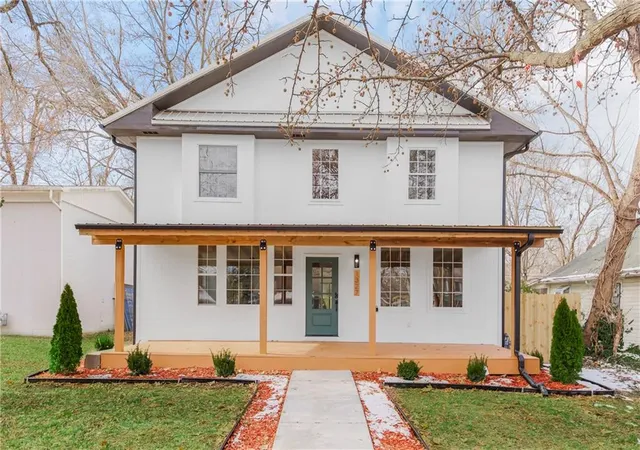 1st image of 1327 New Jersey St, Lawrence, KS 66044 | MLS# 2634610