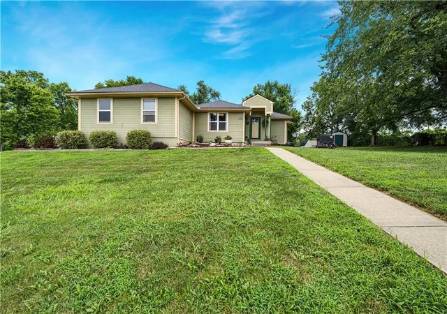 Photo 2 of Single family home for sale at 13710 Barber Ave, Bonner Springs, KS 66012 | MLS# 2634629 | Listing updated on 2026-09-04