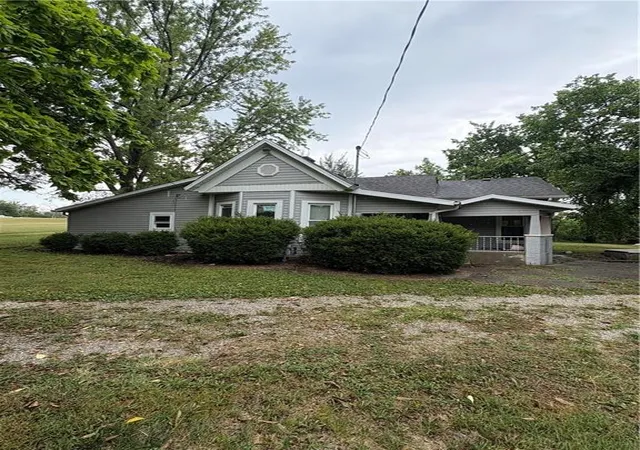 1st image of 1002 S Barbee St, Fort Scott, KS 66701 | MLS# 2634640