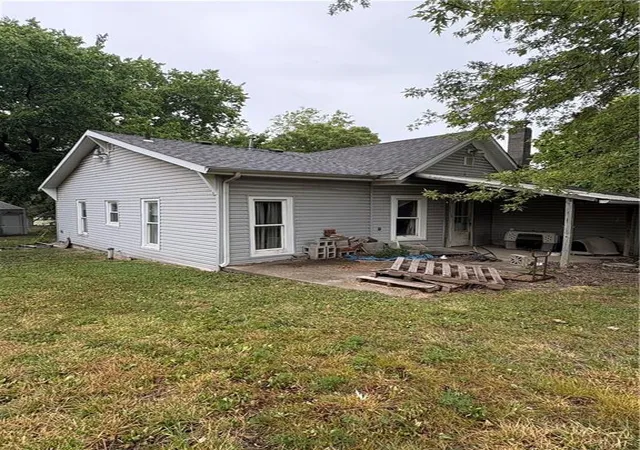 2nd image of 1002 S Barbee St, Fort Scott, KS 66701 | MLS# 2634640