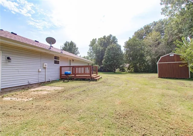 23rd image of 310 Renee Ln, Garden City, MO 64747 | MLS# 2634652
