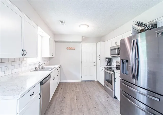 3rd image of 310 Renee Ln, Garden City, MO 64747 | MLS# 2634652