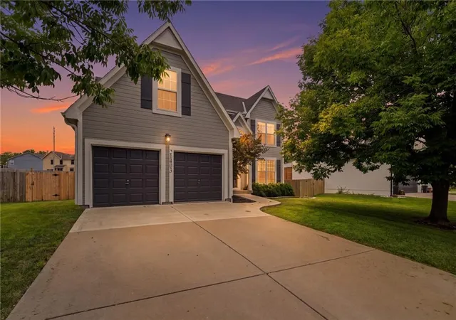 1st image of 21403 W 54th Ter, Shawnee, KS 66218 | MLS# 2634656