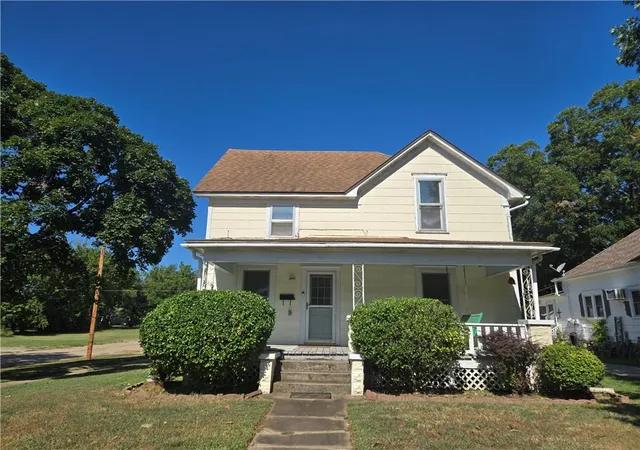 Photo 2 of Single family home for sale at 1101 N Pennsylvania Ave, Independence, KS 67301 | MLS# 2634659 | Listing updated on 2026-08-31