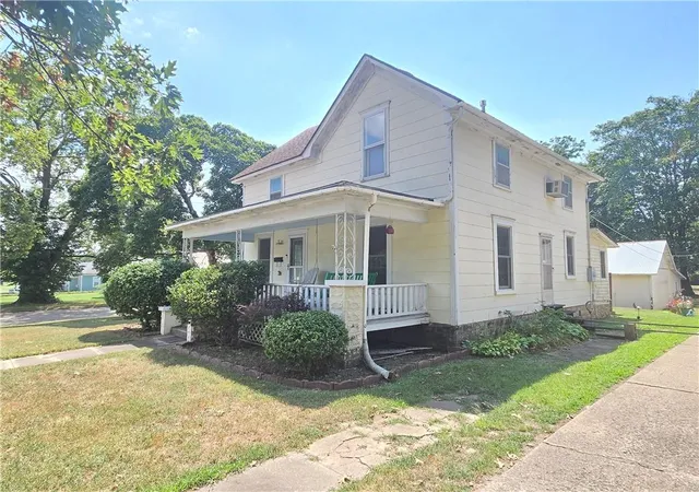 Photo 2 of Single family home for sale at 1101 N Pennsylvania Ave, Independence, KS 67301 | MLS# 2634659 | Listing updated on 2026-08-31