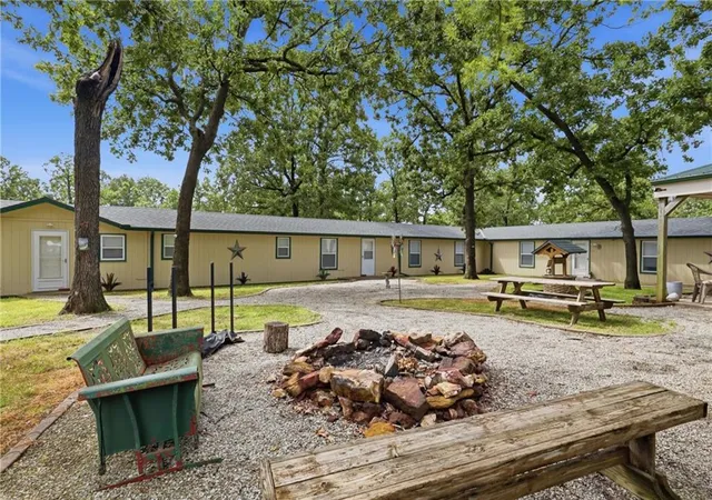 1st image of 11182 Foothills Ln, Warsaw, MO 65355 | MLS# 2634666