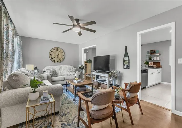 Photo 2 of Sale Pending at 4617 Ne 47th Street, Kansas City, MO 64117 | MLS# 2634667 | Listing updated on 2026-08-27
