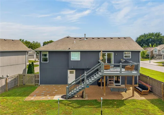 5th image of 10006 E 212Th St, Peculiar, MO 64078 | MLS# 2634673