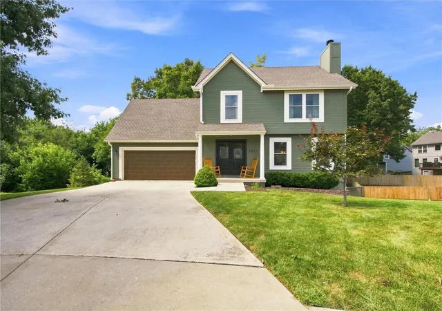 Photo 2 of Sale Pending at 8604 Ne 72nd Terrace, Kansas City, MO 64158 | MLS# 2634679 | Listing updated on 2026-08-16
