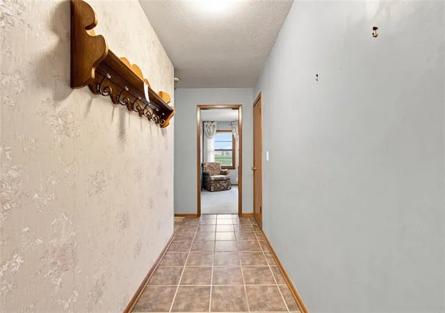 Photo 5 of Single family home for sale at 207 Augustus St, Excelsior Springs, MO 64024 | MLS# 2634709 | Listing updated on 2026-08-25