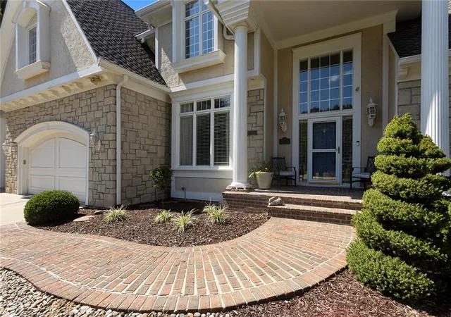Photo 3 of Sale Pending at 13726 Goodman St, Overland Park, KS 66223 | MLS# 2634721 | Listing updated on 2026-09-23