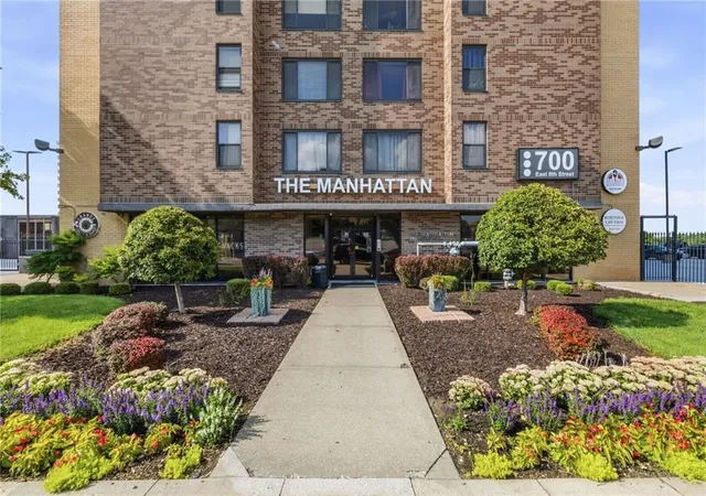 Photo 3 of Condo for sale at 700 E 8th Street #5B, Kansas City, MO 64106 | MLS# 2634723 | Listing updated on 2026-08-17
