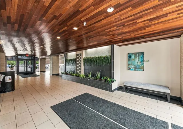 Photo 5 of Condo for sale at 700 E 8th Street #5B, Kansas City, MO 64106 | MLS# 2634723 | Listing updated on 2026-08-17