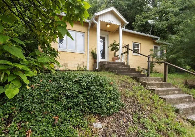 1st image of 712 Isley Blvd, Excelsior Springs, MO 64024 | MLS# 2634724