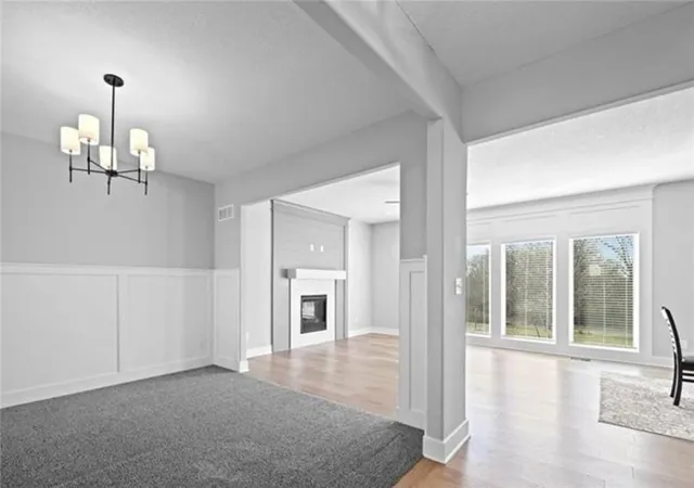 Photo 3 of Single family home for sale at 2122 Crooked Crk Dr, Kearney, MO 64060 | MLS# 2634730 | Listing updated on 2026-09-03