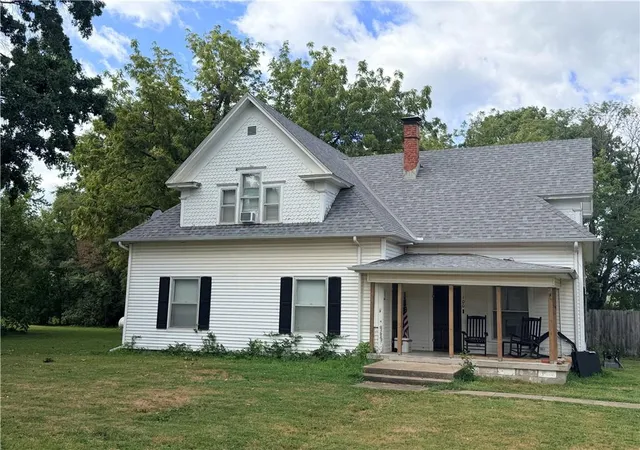 1st image of 100 W Hortense St, Orrick, MO 64077 | MLS# 2634740