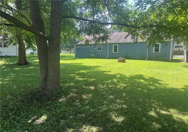 24th image of 206 S 5th Street, Louisburg, KS 66053 | MLS# 2634743