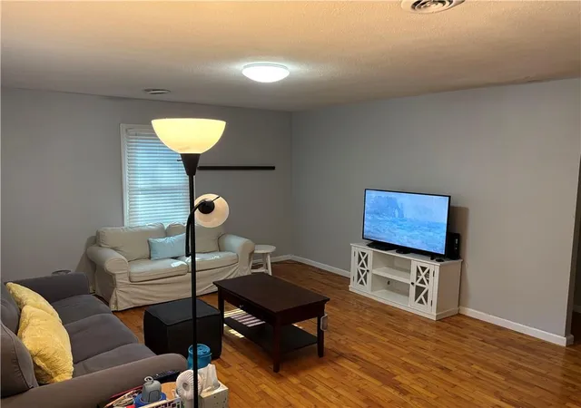 4th image of 206 S 5Th St, Louisburg, KS 66053 | MLS# 2634743