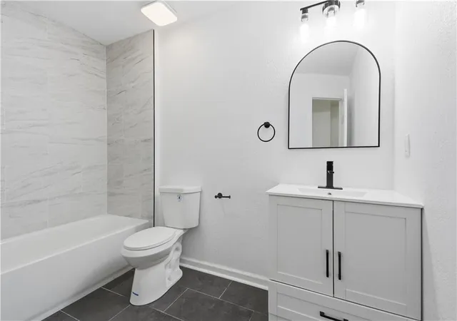 Photo 4 of Sale Pending at 17322 E Susquehanna Dr, Independence, MO 64056 | MLS# 2634744 | Listing updated on 2026-09-04