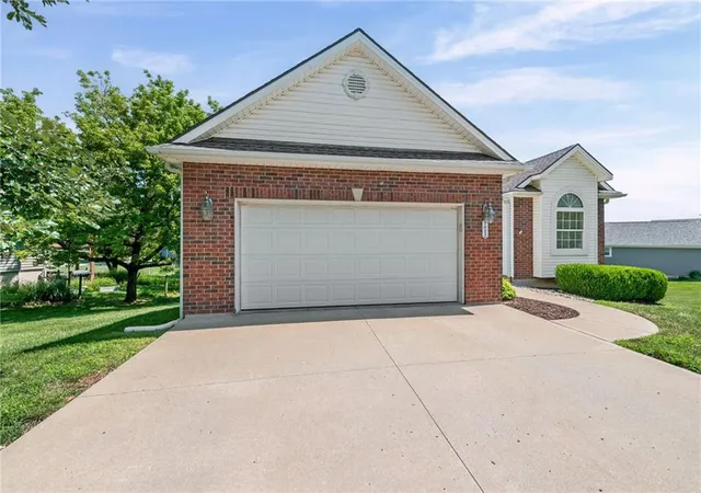 Photo 1 of Sale Pending at 7823 N Liberty St, Kansas City, MO 64118 | MLS# 2634747 | Listing updated on 2026-08-16
