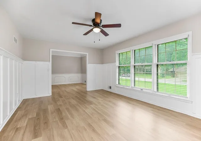 Photo 3 of Single family home for sale at 301 W 116th Street, Kansas City, MO 64114 | MLS# 2634763 | Listing updated on 2026-08-22