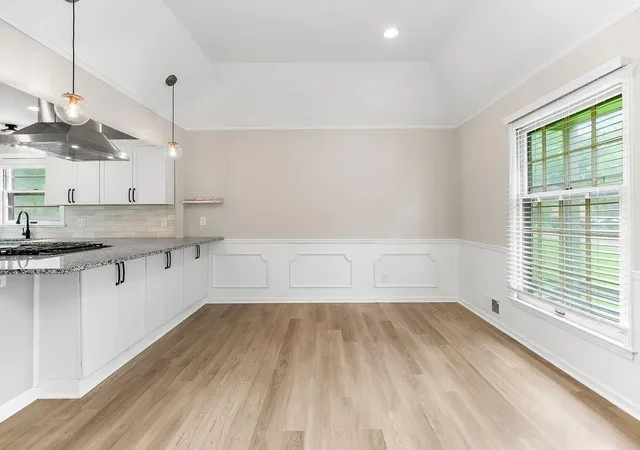 Photo 4 of Single family home for sale at 301 W 116th Street, Kansas City, MO 64114 | MLS# 2634763 | Listing updated on 2026-08-22