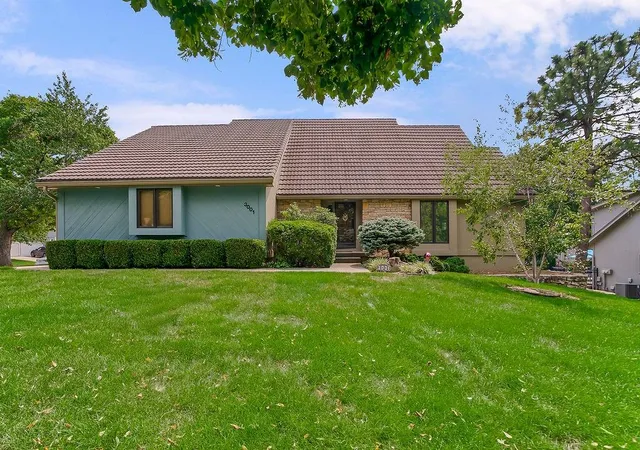 1st image of 3001 W 121st Ter, Leawood, KS 66209 | MLS# 2634772