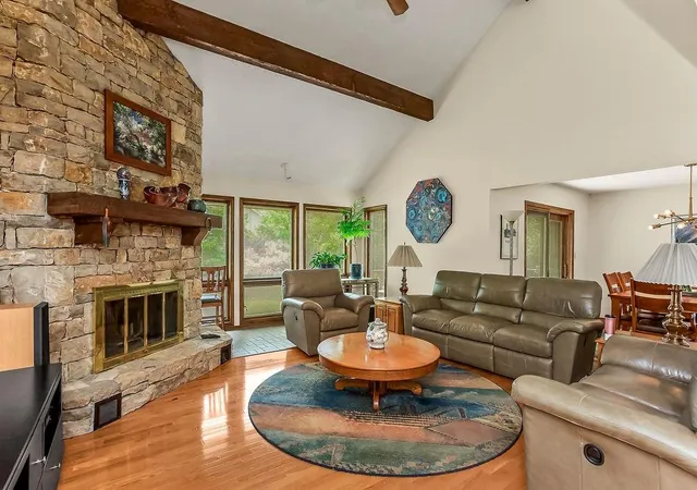 2nd image of 3001 W 121st Ter, Leawood, KS 66209 | MLS# 2634772