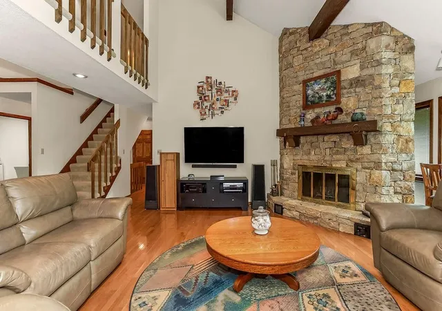 Photo 3 of Sale Pending at 3001 W 121st Terrace, Leawood, KS 66209 | MLS# 2634772 | Listing updated on 2026-08-12