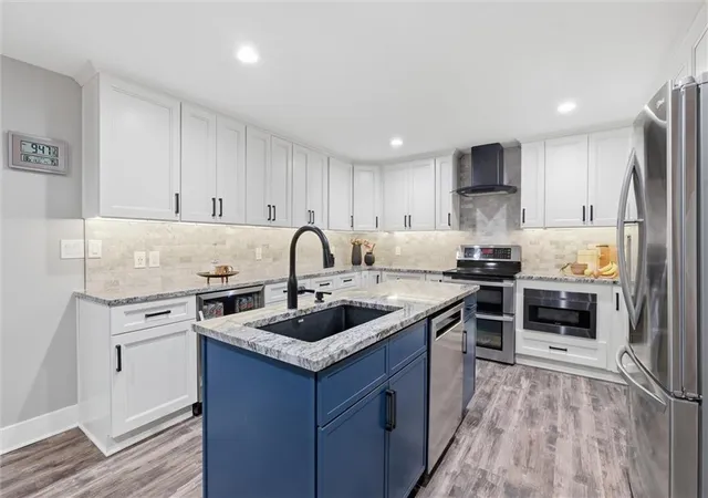 Photo 4 of Single family home for sale at 30405 Oak Grv Rd, Paola, KS 66071 | MLS# 2634774 | Listing updated on 2026-10-09