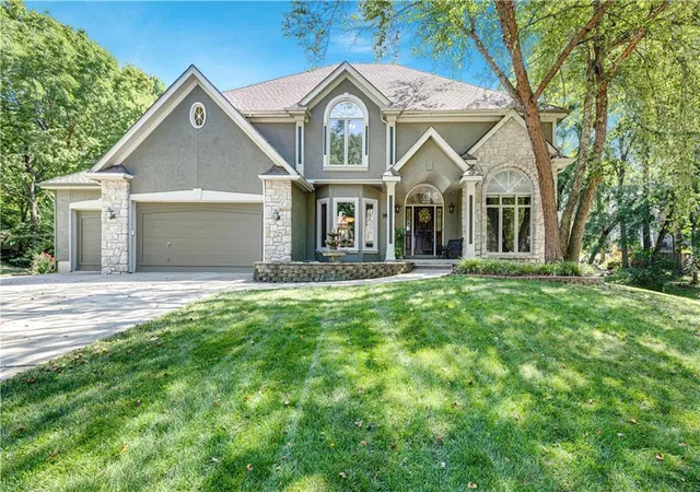 Photo 1 of Sale Pending at 3213 N 111th Street, Kansas City, KS 66109 | MLS# 2634782 | Listing updated on 2026-09-24