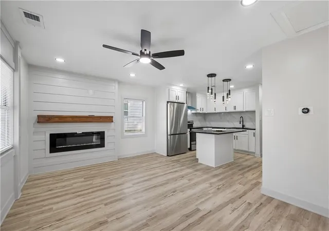 3rd image of 5018 Locust Ave, Kansas City, KS 66106 | MLS# 2634793