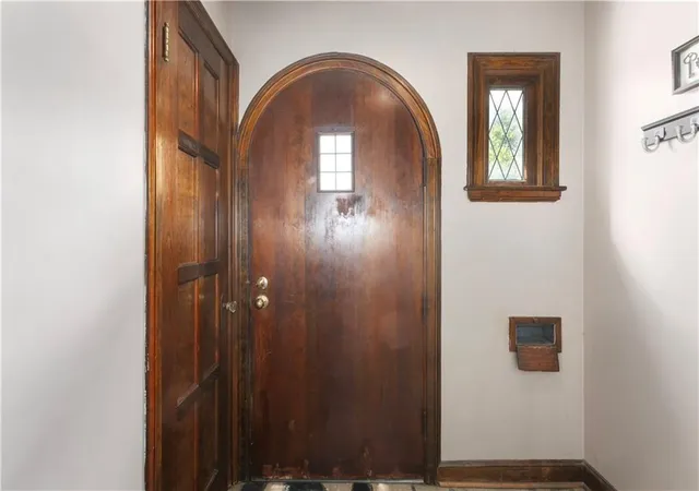 Photo 4 of Single family home for sale at 3200 Everett Ave, Kansas City, KS 66102 | MLS# 2634800 | Listing updated on 2026-09-22