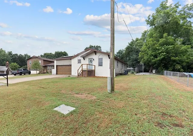 18th image of 2223 Garfield Ave, Baxter Springs, KS 66713 | MLS# 2634803