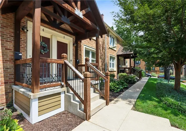2nd image of 4530 Jefferson St #3A, Kansas City, MO 64111 | MLS# 2634810