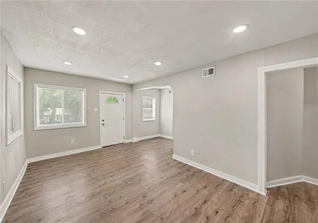 3rd image of 1842 E 77Th St, Kansas City, MO 64132 | MLS# 2634814