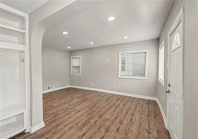 5th image of 1842 E 77Th St, Kansas City, MO 64132 | MLS# 2634814