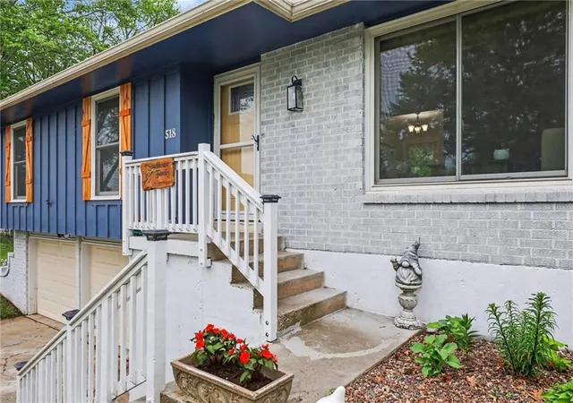 Photo 3 of Sale Pending at 518 S Franklin St, Raymore, MO 64083 | MLS# 2634815 | Listing updated on 2026-09-03