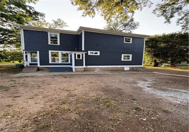 74th image of 735 S Crawford St, Fort Scott, KS 66701 | MLS# 2634825