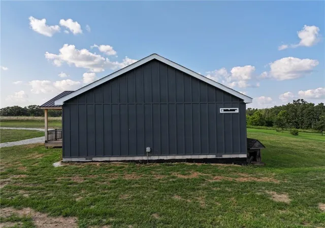 4th image of 9735 S 325 Rd, El Dorado Springs, MO 64744 | MLS# 2634830