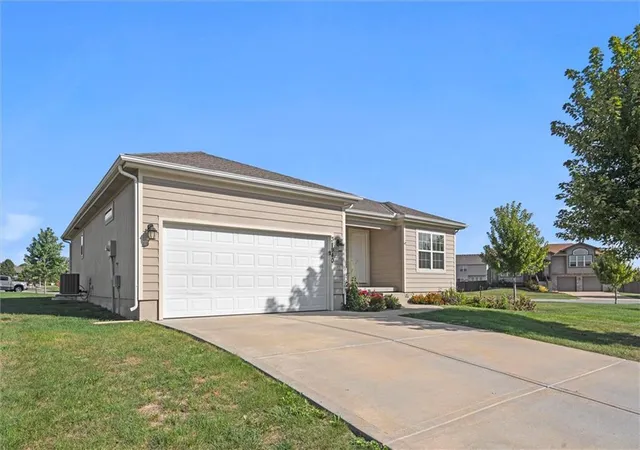 Photo 3 of Single family home for sale at 31940 W 172nd Street, Gardner, KS 66030 | MLS# 2634836 | Listing updated on 2026-09-04