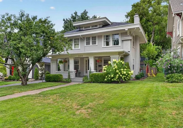 Photo 1 of Sale Pending at 820 W 72nd Street, Kansas City, MO 64114 | MLS# 2634837 | Listing updated on 2026-08-23