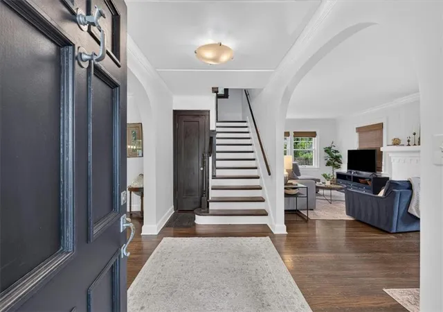 Photo 3 of Sale Pending at 820 W 72nd Street, Kansas City, MO 64114 | MLS# 2634837 | Listing updated on 2026-08-23